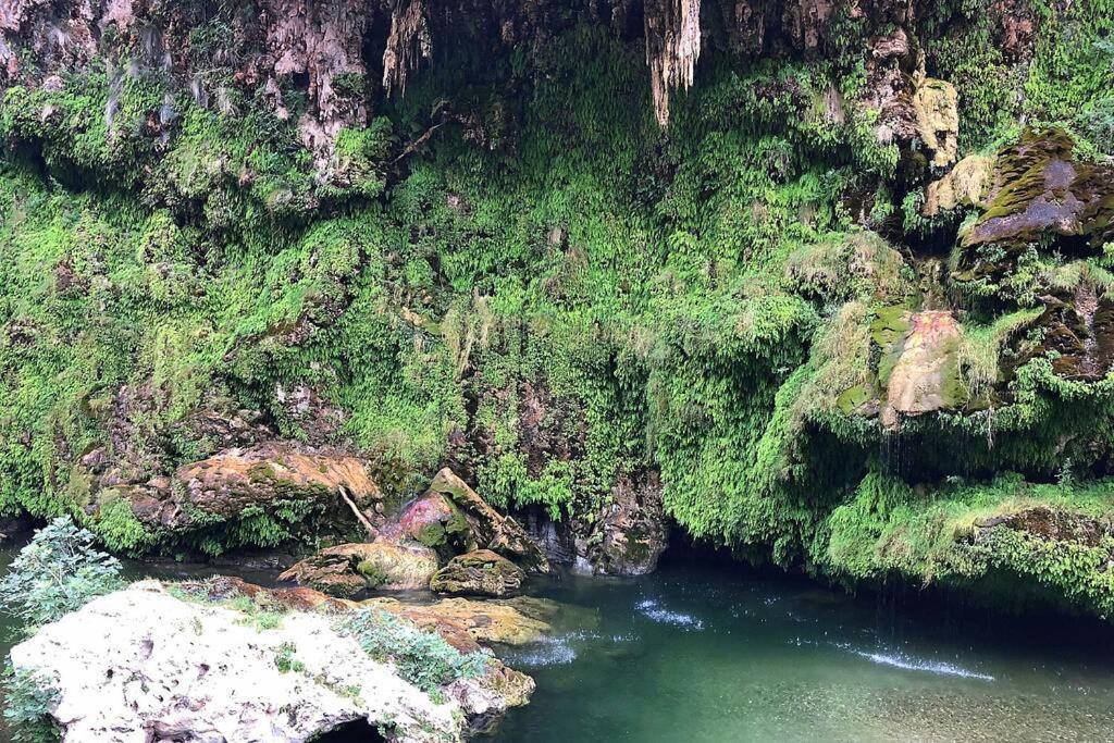 Ferula Romantica Mansarda Tra Fiumi E Montagne Sardegna Seùlo Buitenkant foto
